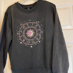 💕Forever 21 Astrology Sweatshirt💕